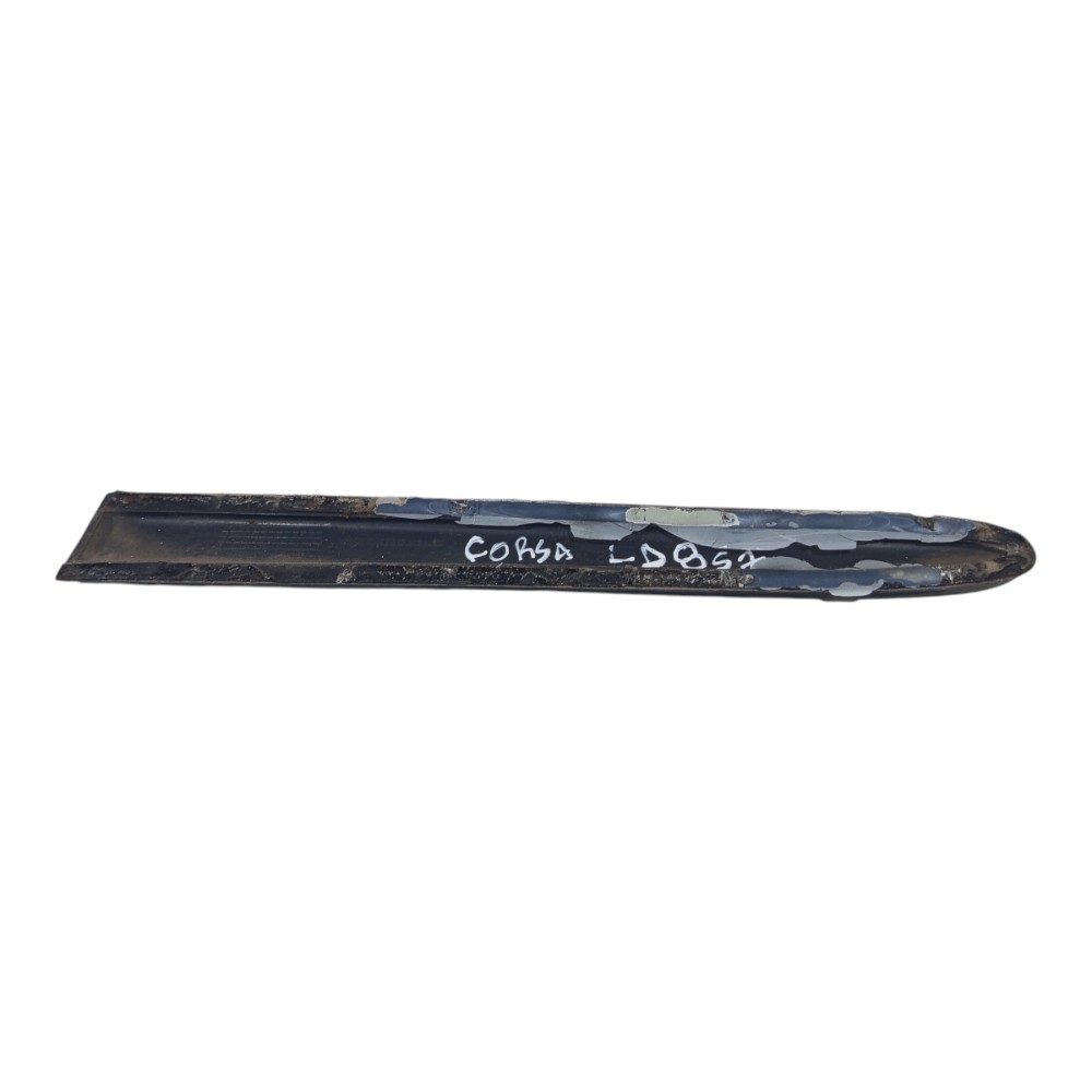 Friso Preto Lado Direito Gm Chevrolet Corsa 1998 1999 A 2002 Preto 2