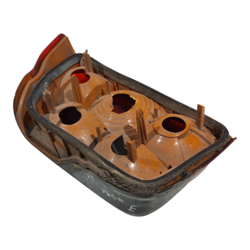 Lanterna Traseira Esquerda Ford Verona 1993 1994 1995 1996 Esquerdo/motorista Vermelho 4