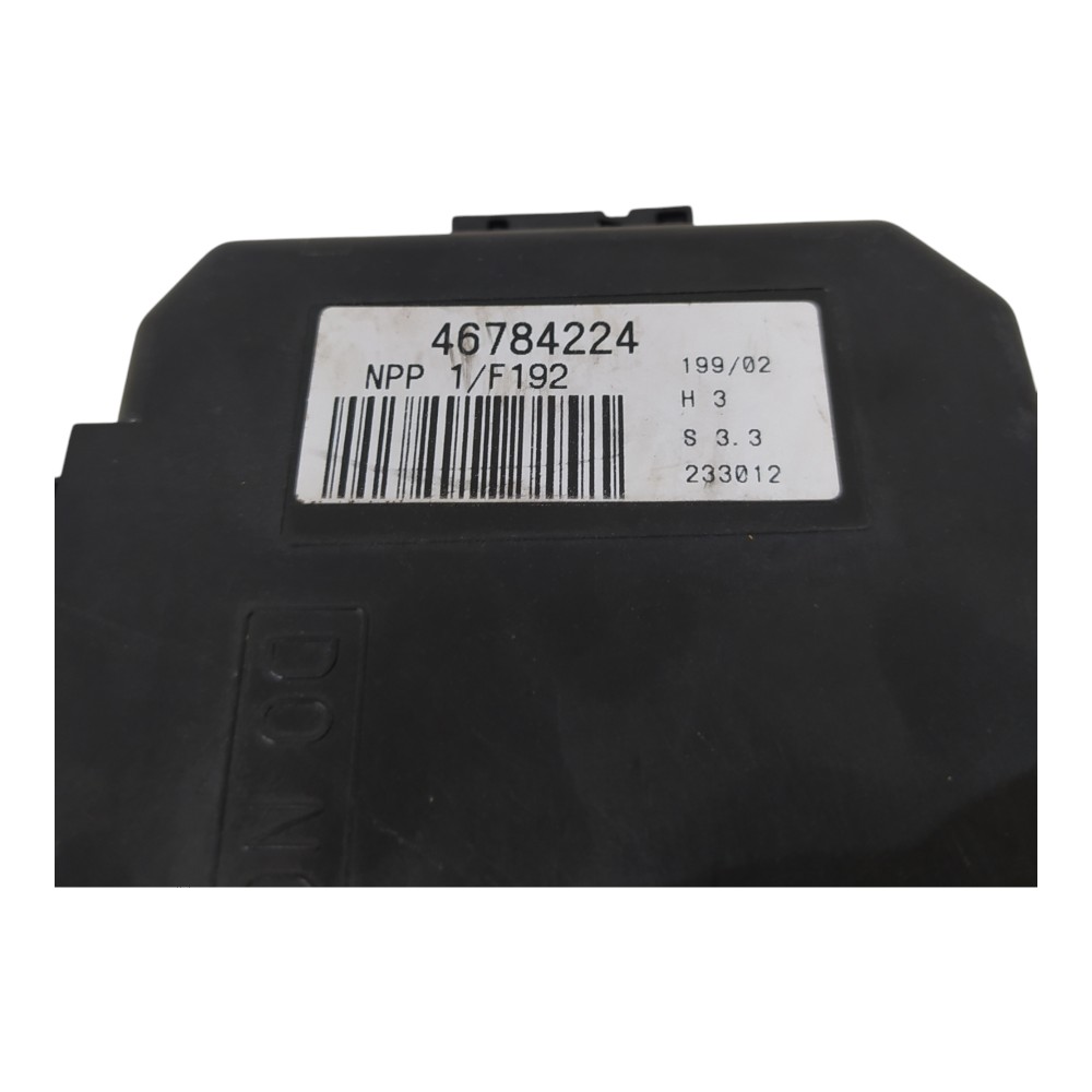 Módulo Conforto Dianteiro Direito Fiat Stilo 2003 2004 A 11 5