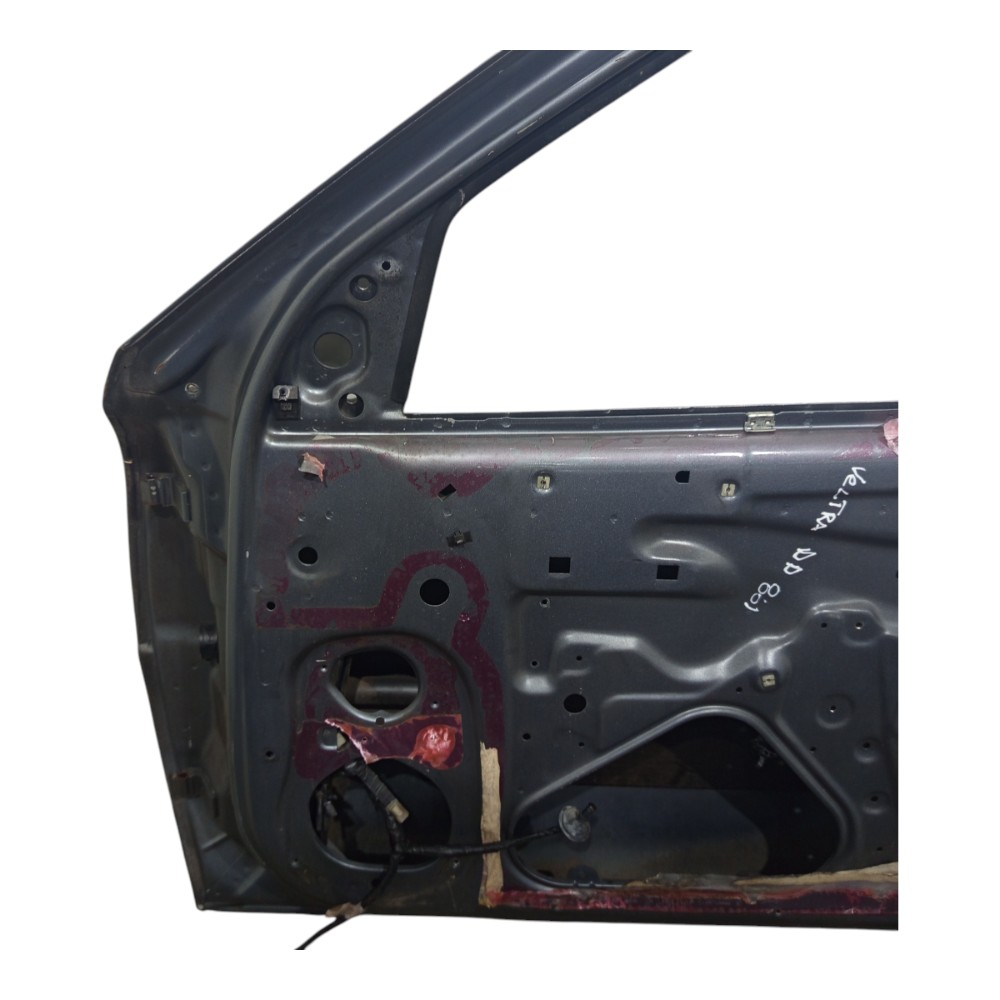 Porta Dianteira Direito Cinza Gm Vectra 1997 1998 99 A 2005 Dianteira Direito Cinza 6