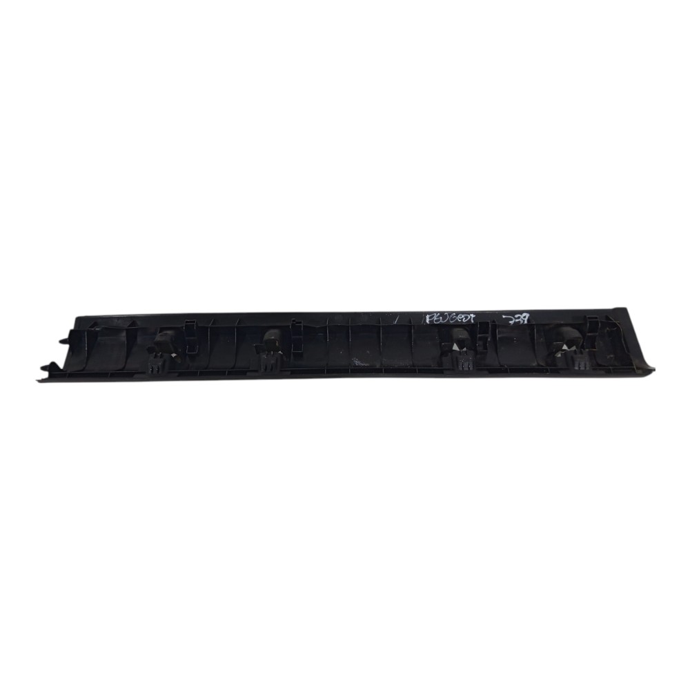 Moldura Soleira Porta Mala Peugeot 307 Sw Anos 2004 05 2010 Preto 2