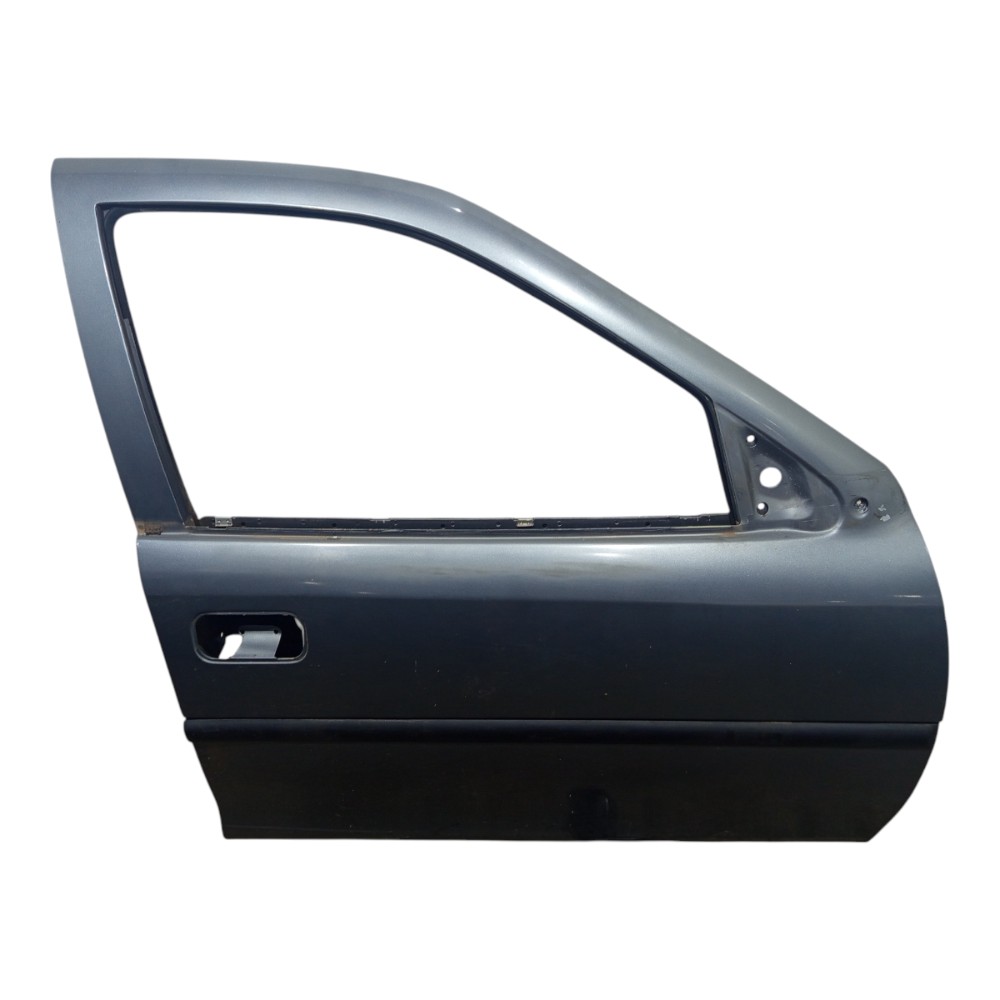 Porta Dianteira Direito Cinza Gm Vectra 1997 1998 99 A 2005 Dianteira Direito Cinza 1