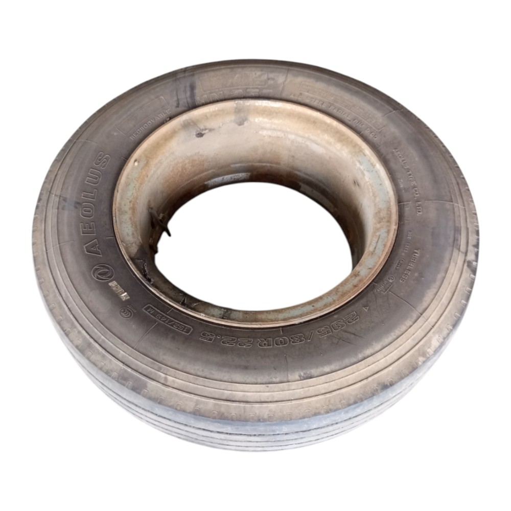 Pneu Scania 112 Aro 22.5 295/80r22.5 Usado 2