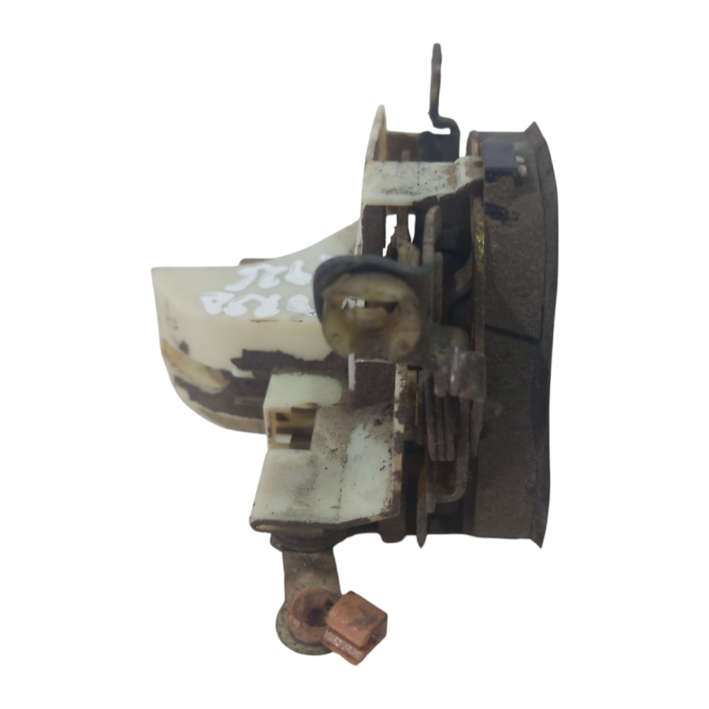 Fechadura Dianteiro Direito Gm Chevrolet Corsa 1994 A 2002 1