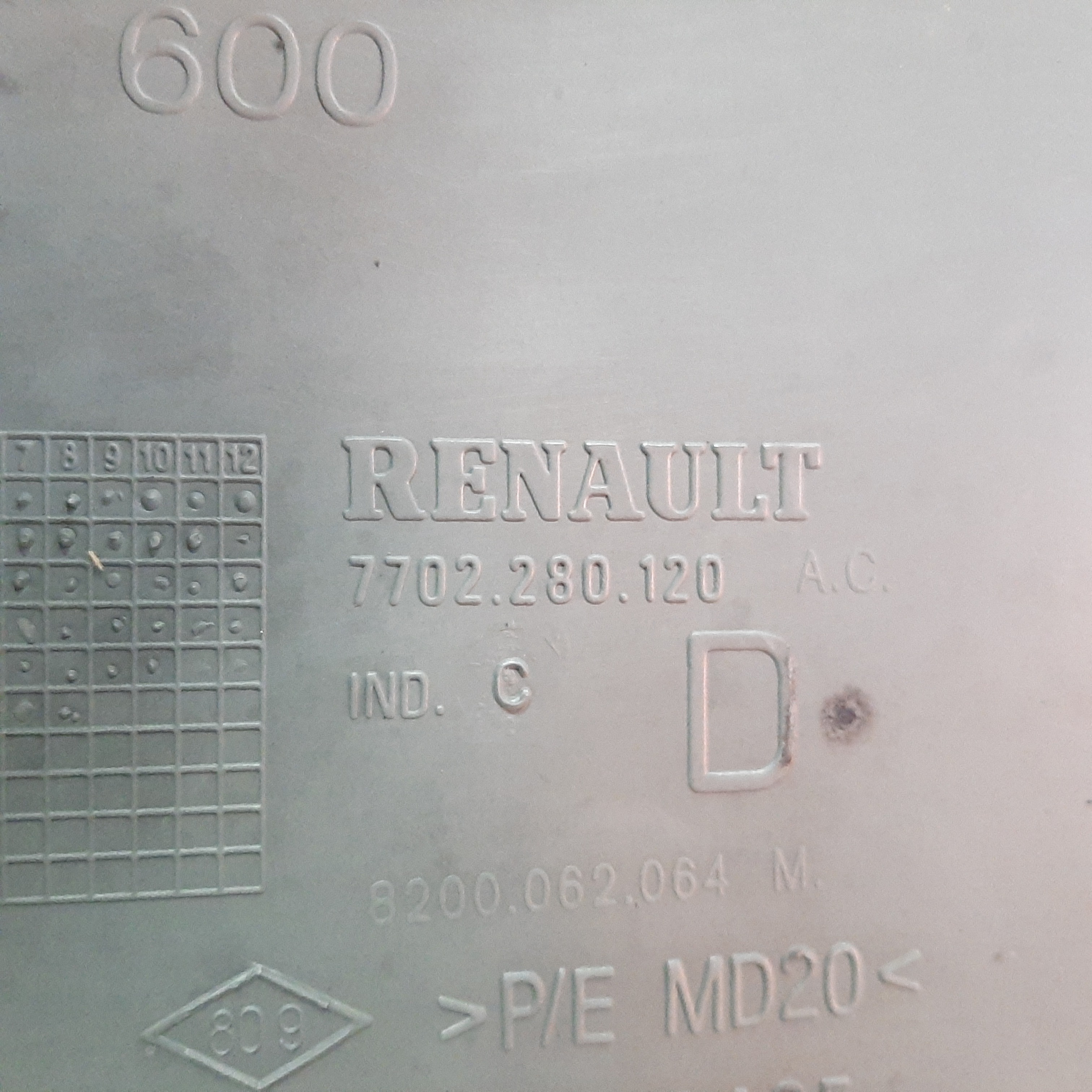 Suporte Tampão Bagagito Direito Renault Scenic 1999 A 2011 Cinza 9