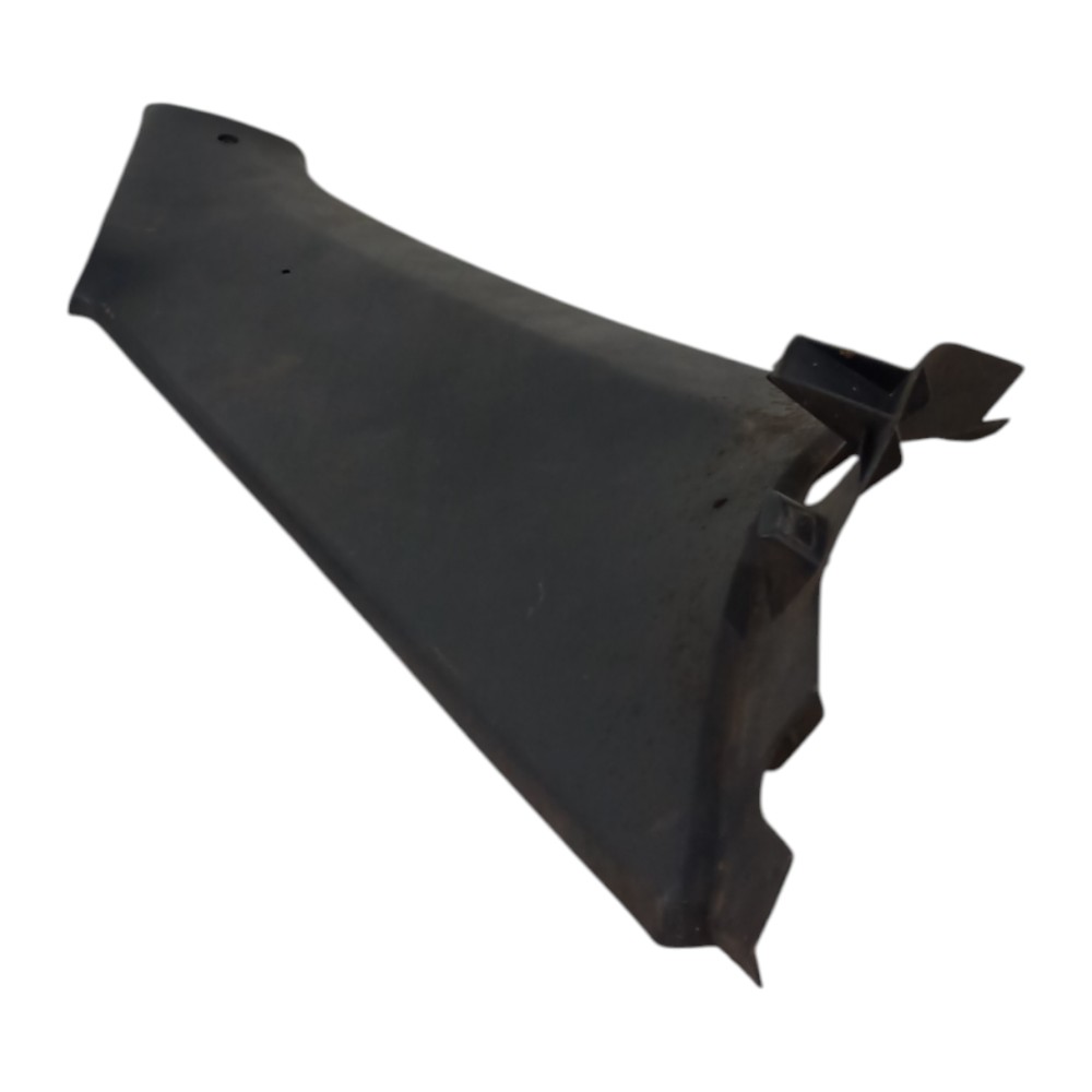 Coluna Lateral Traseira Esquerda Vw Passat 1995 1996 A 2001 4