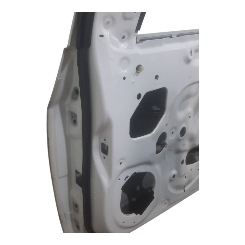 Porta Dianteira Direita Chevrolet Sonic 2013 A 2015 Detalhes Dianteira Direito Branco 4