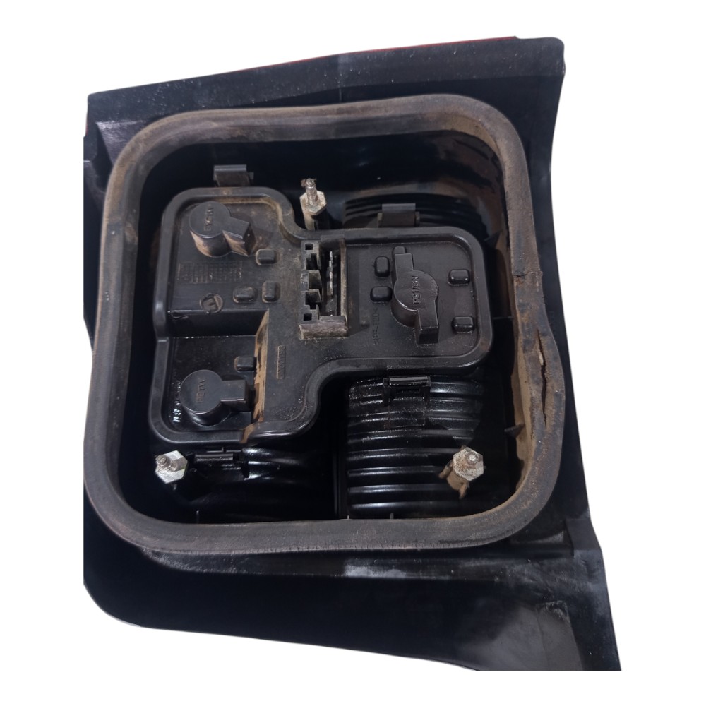 Lanterna Traseira Esquerda Fiat Uno 1994 A 2010 6