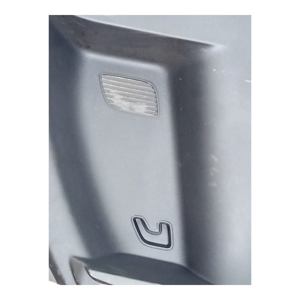 Forro Lateral Porta Malas Chevrolet Tracker 2021 5