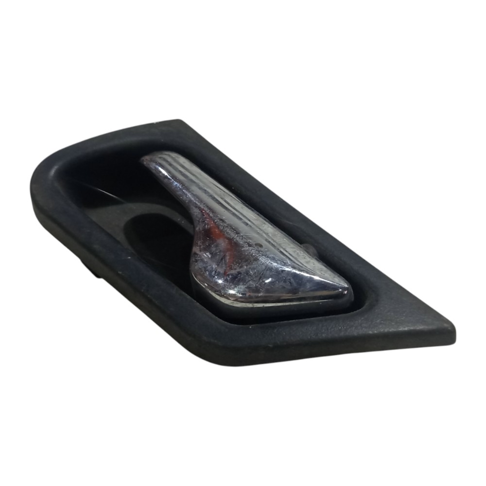 Maçaneta Interna Dianteira Esquerda Mercedes C180 2001/2005 Dianteira 2