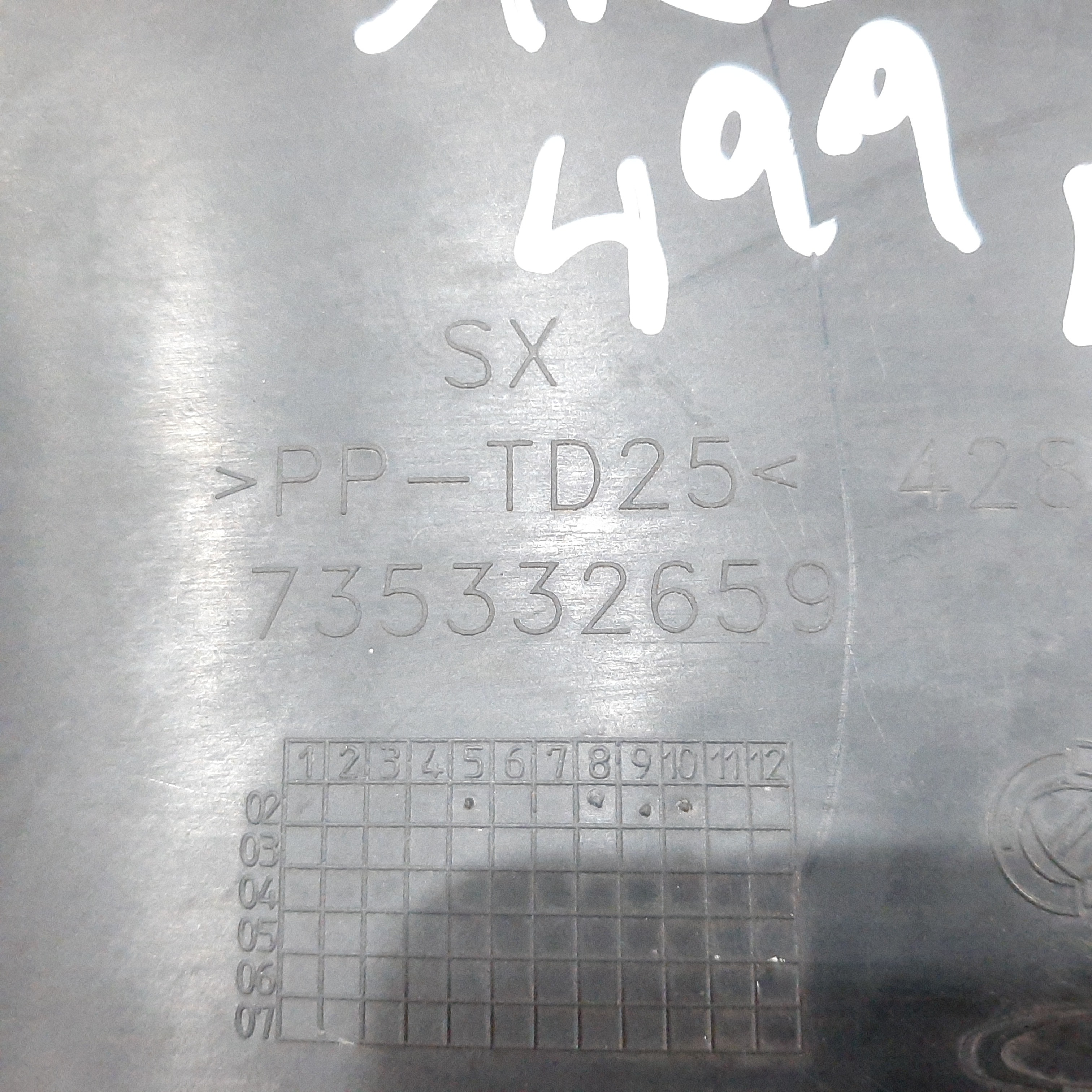 Acabamento Lateral Inferior Esquerdo Fiat Stilo 2003 A 2011 7