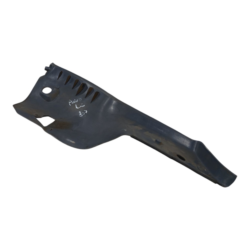 Moldura Traseira Le Fiat Palio 2002 2003 A 2006 6
