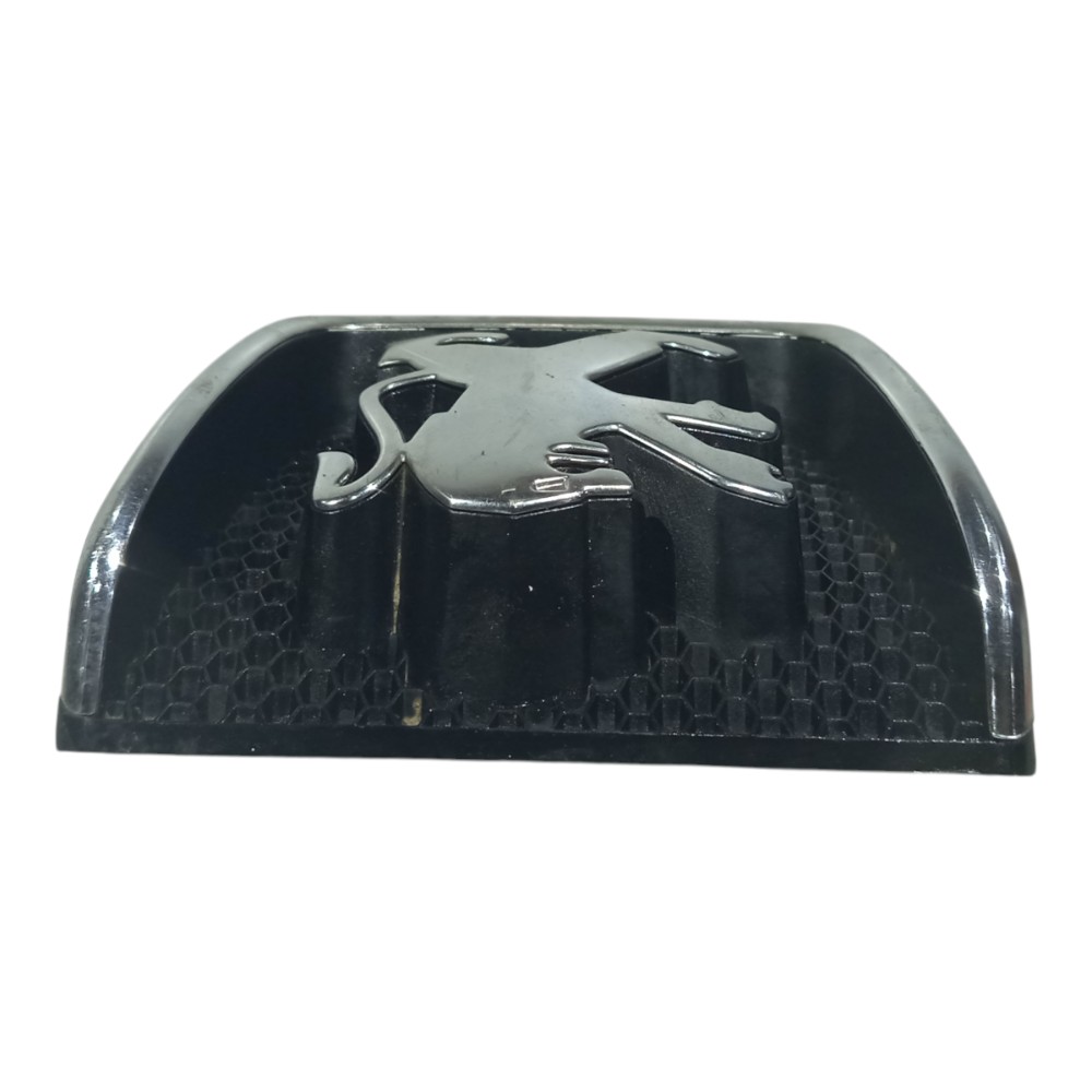 Emblema Logo Grade Parachoque Diant Peugeot 206 2000 A 2010 5