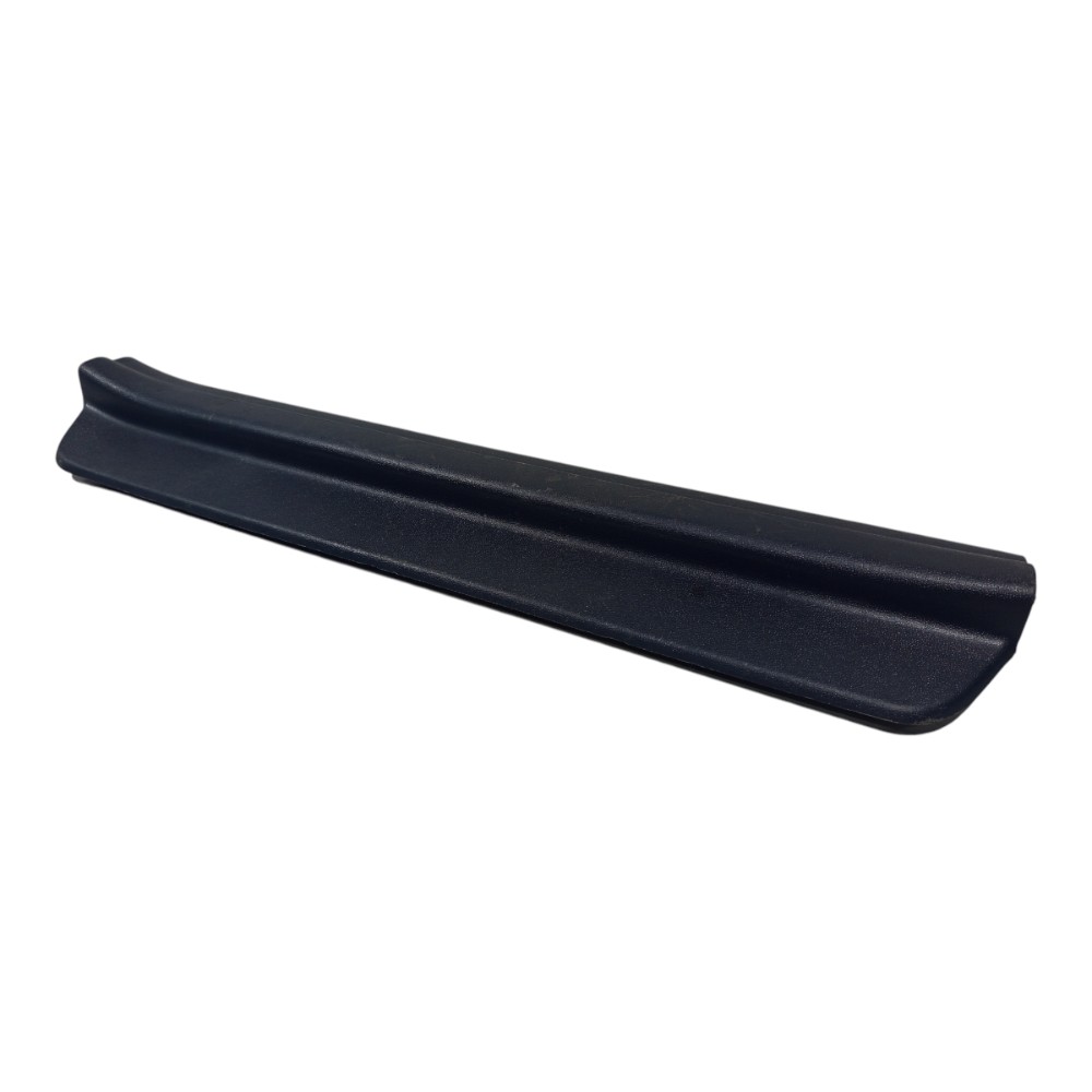 Soleira Porta Dianteira Direita Hyundai I30 2009 2010 A 2012 1