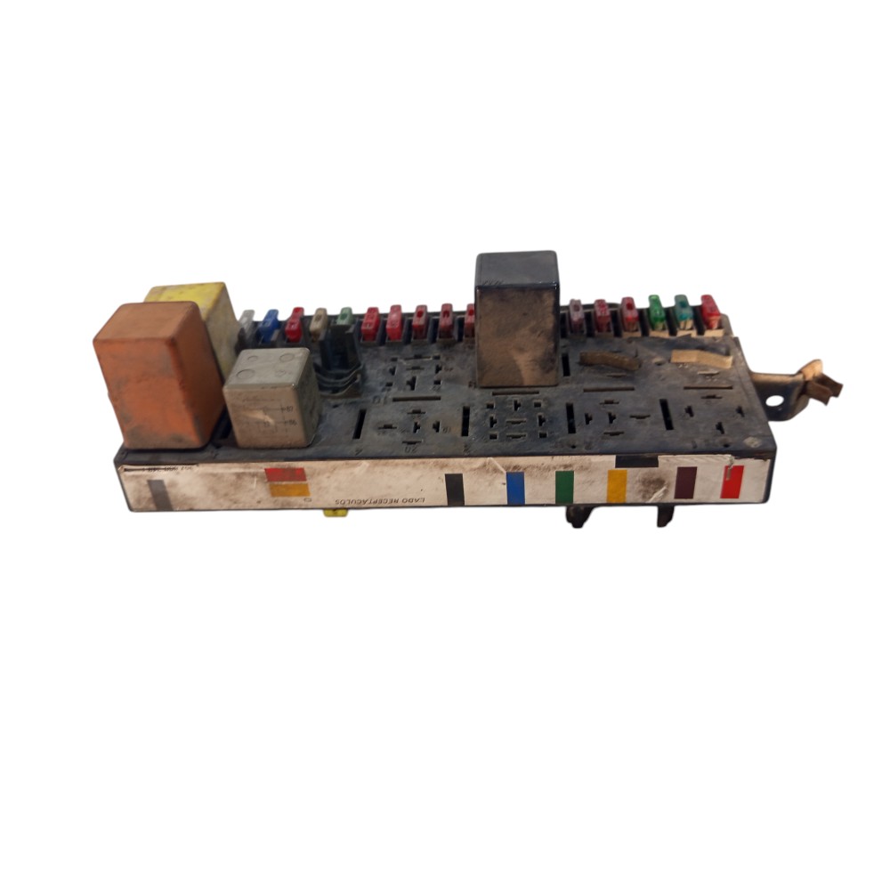 Caixa Fusível Santana Quartum Gol 1984/06 307941822a 3