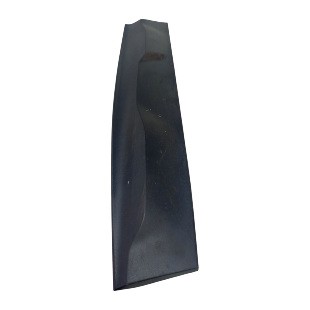Friso Porta Dianteira Esquerda Gm Tracker 2022 A 2024 5