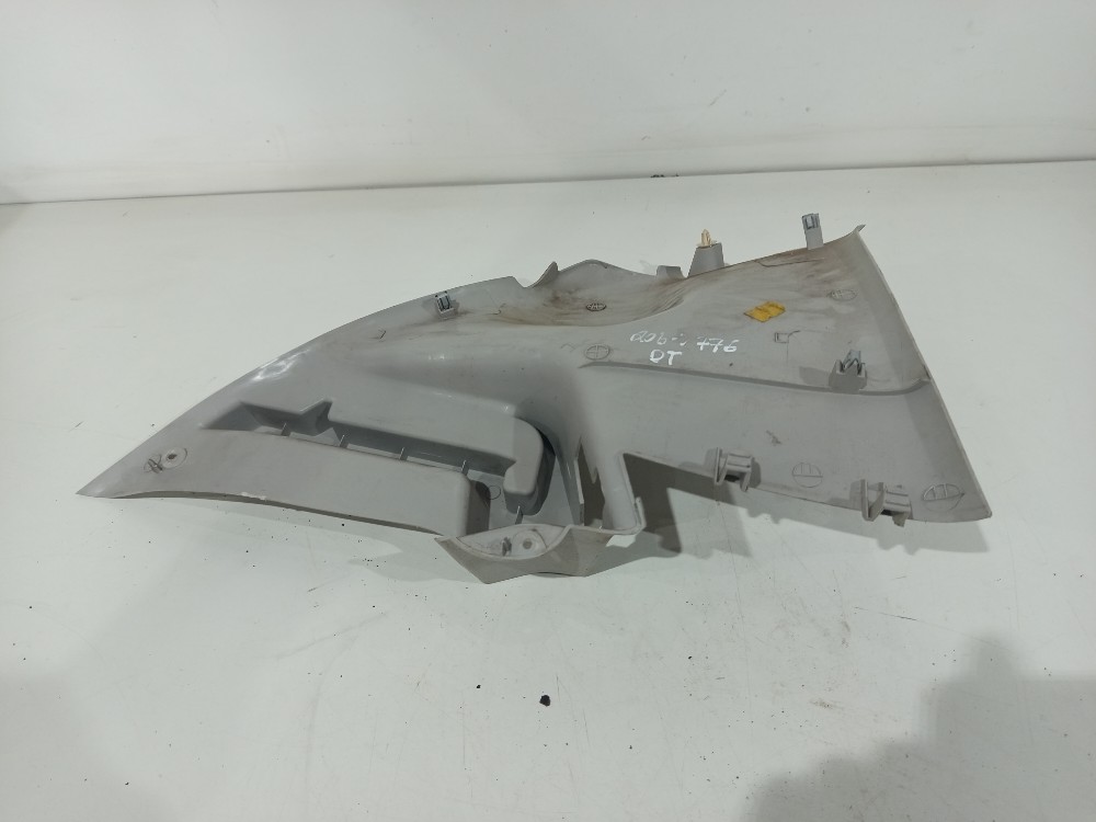 Suporte Direito Tampão Bagagito Peugeot 206 1999 2000 A 2010 6