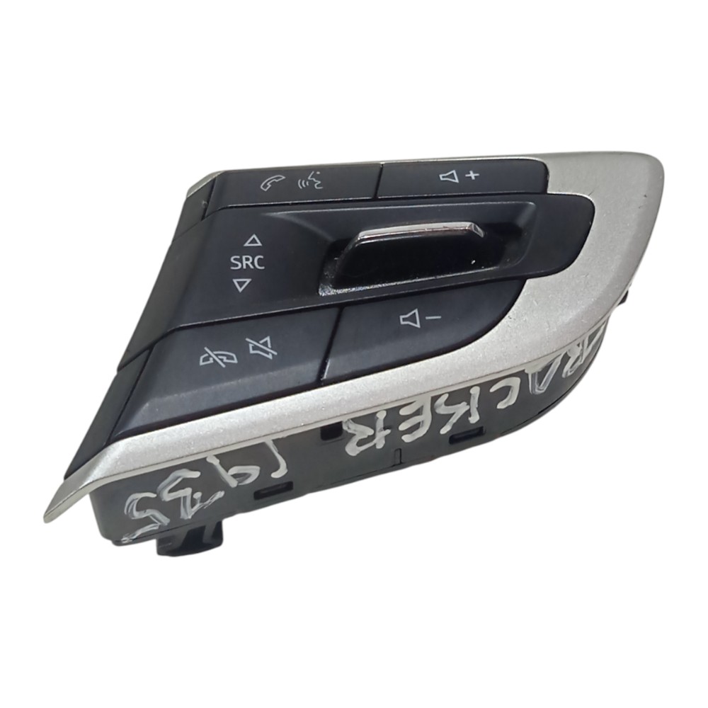Botão Controle Som Volante Gm Tracker 2020 A 2024 3