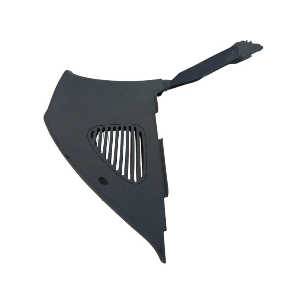 Moldura Porta Malas Lado Esquerdo Renault Clio 2000 A 2012 4