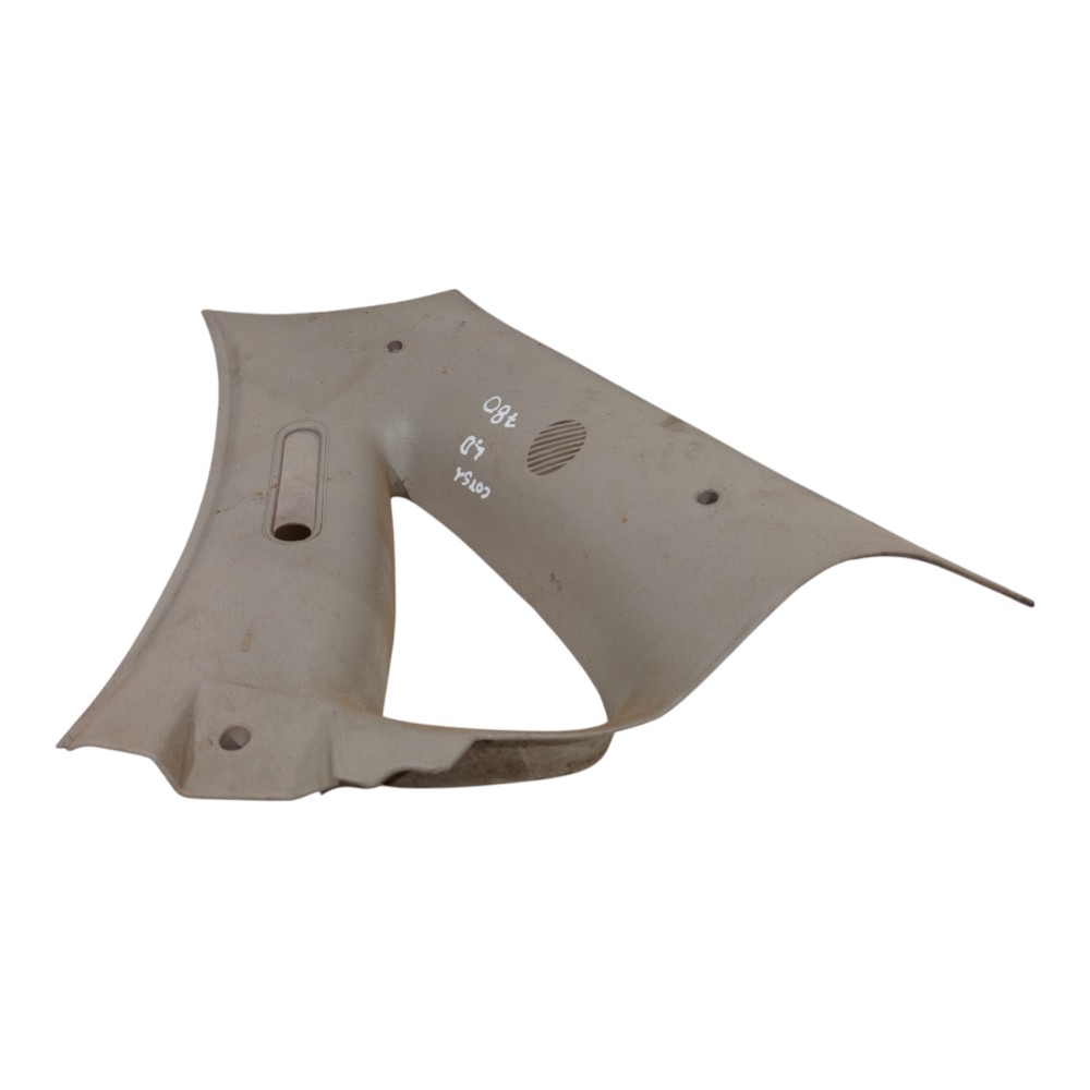 Moldura Coluna Traseira Direita Gm Corsa 2000 2001 A 2012 2