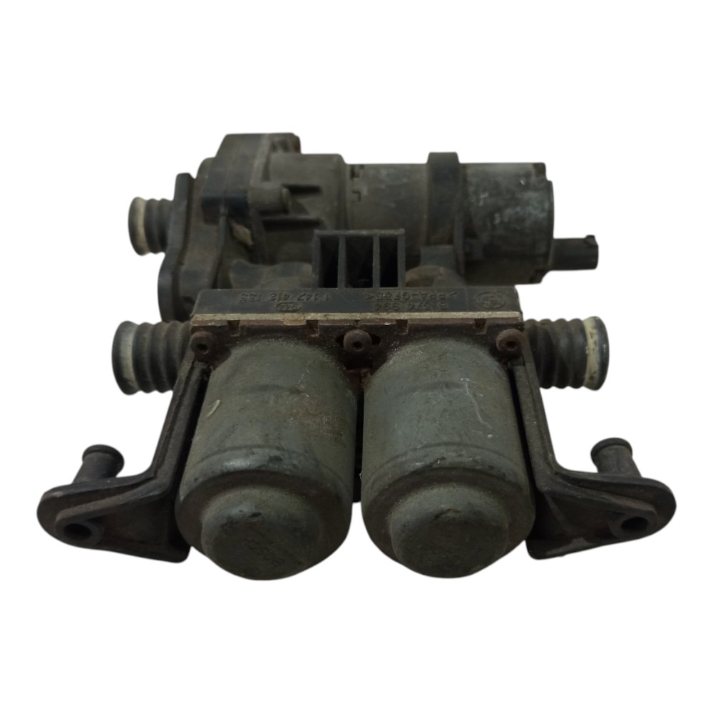 Válvula Bomba Agua Bmw 540i 4.4 8v 1997 1998 1999 A 2002 Preto 3