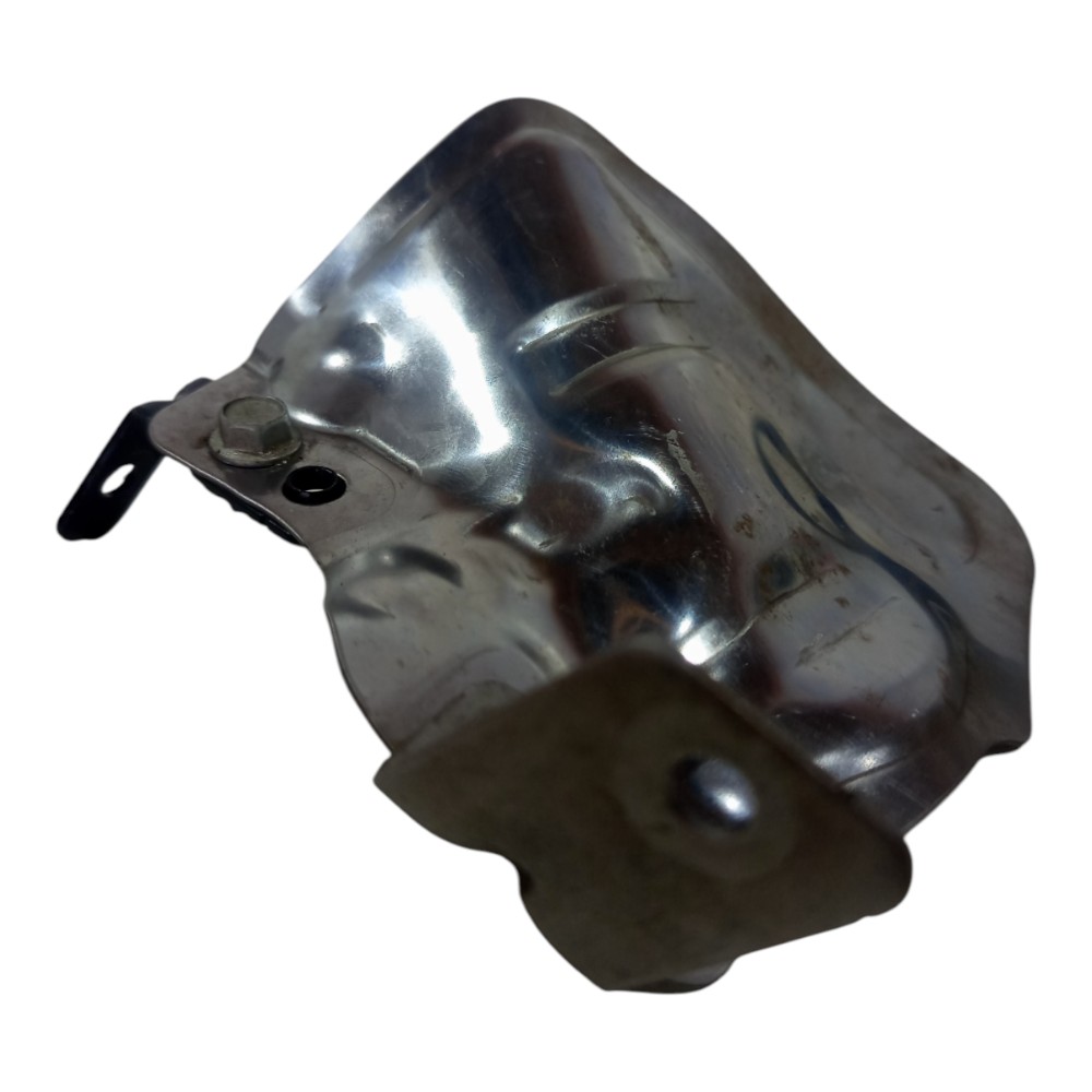 Capa Defletor Protetor Calor Semieixo Gm Tracke 2021 A 2023 2