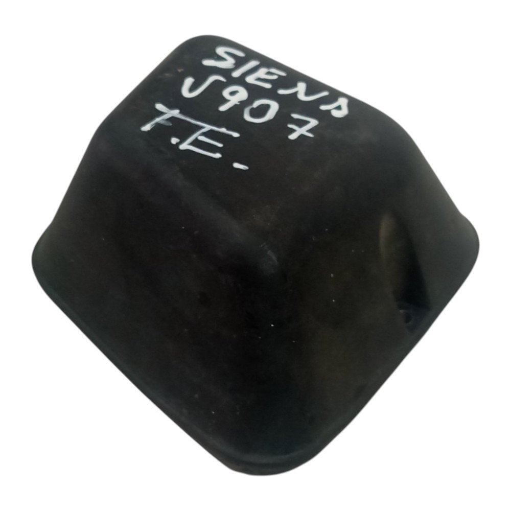 Protetor Interno Lanterna Tras Esquerda Fiat Siena 2005/2014 2