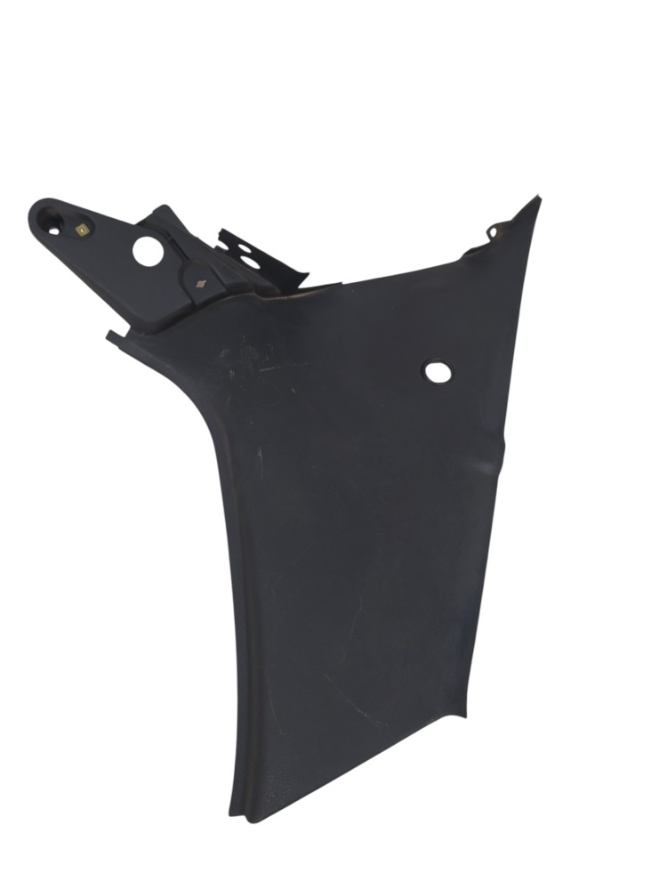 Moldura Coluna Traseira Esquerda Fiat Siena 2009 2010 A 2014 1