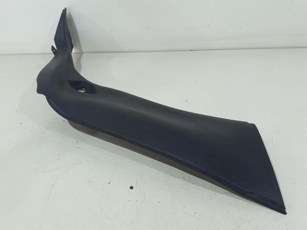 Moldura Coluna Traseira Direita Peugeot 206 1999 A 2010 4