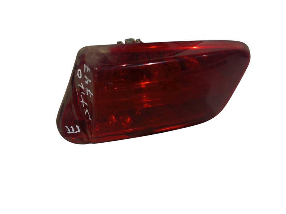 Lanterna Tampa Traseira Esquerda Mala Fiat Stilo 2003 A 2011 Esquerdo/motorista 1