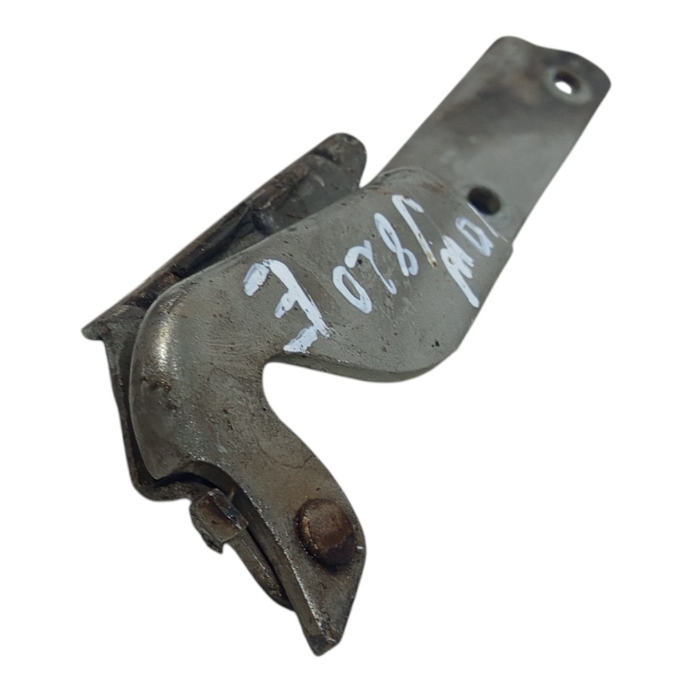 Dobradiça Esquerda Capô Tampa Diant Fiat Palio 2000 A 2003 7