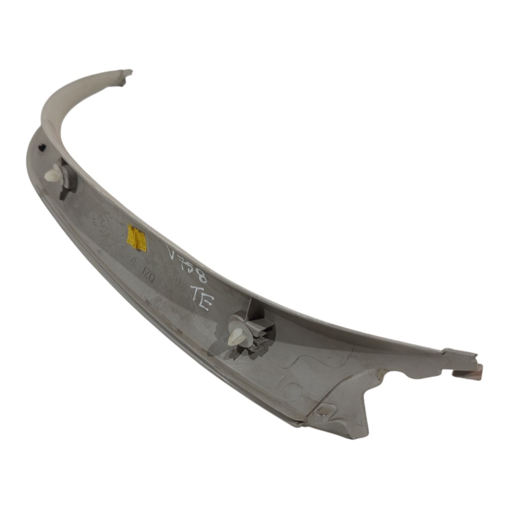 Acabamento vidro traseiro direito Peugeot 307 2007 a 2012