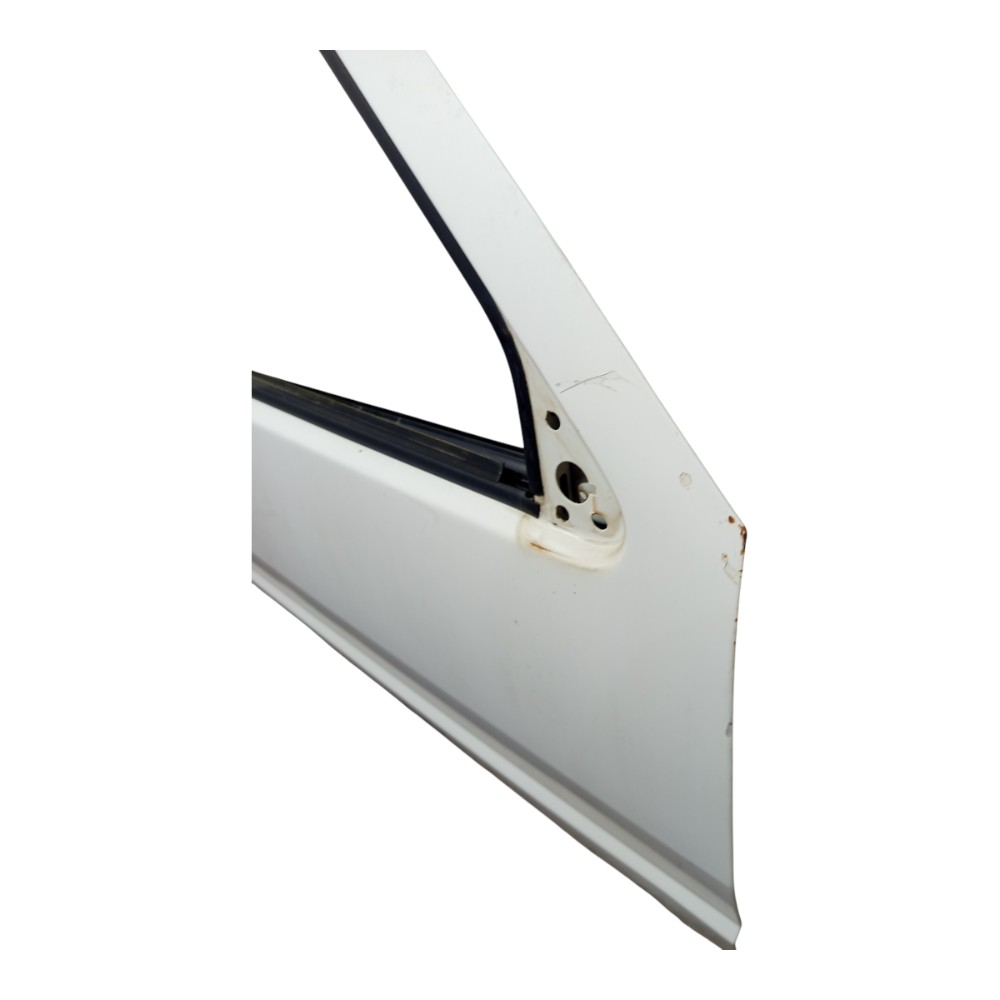 Porta Dianteira Direita Fiat Uno Fire 2004 A 2013 Detalhes Dianteira Direita Branca 5