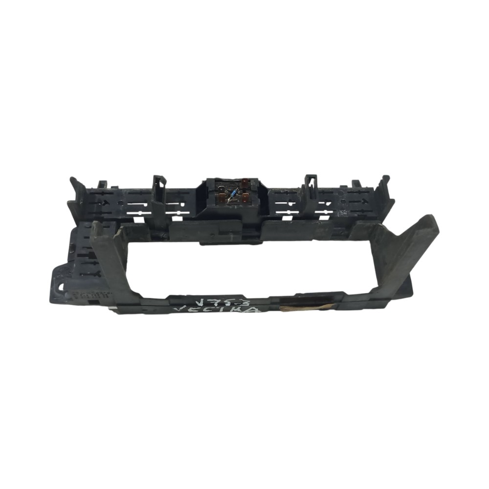 Moldura Interna Central Botão Alerta Gm Vectra 1997 A 2005 Preto 7