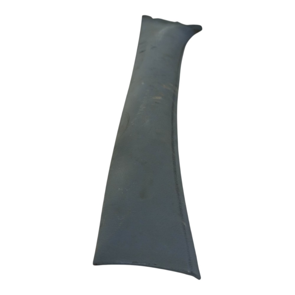 Moldura Coluna Parabrisa Direito Palio 1996 A 2003 Detalhe 3