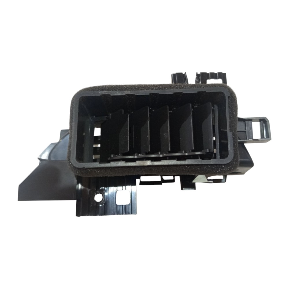 Difusor Ar Condicionado Diant. Esquerdo Gm Tracker 2020 A 24 4