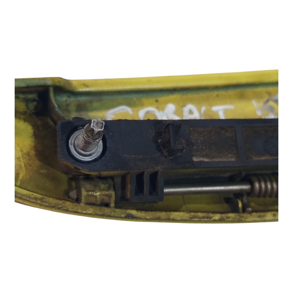 Maçaneta Externa Traseira Esquerda Gm Cobalt 2011 A 2016 Amarelo Traseira 4