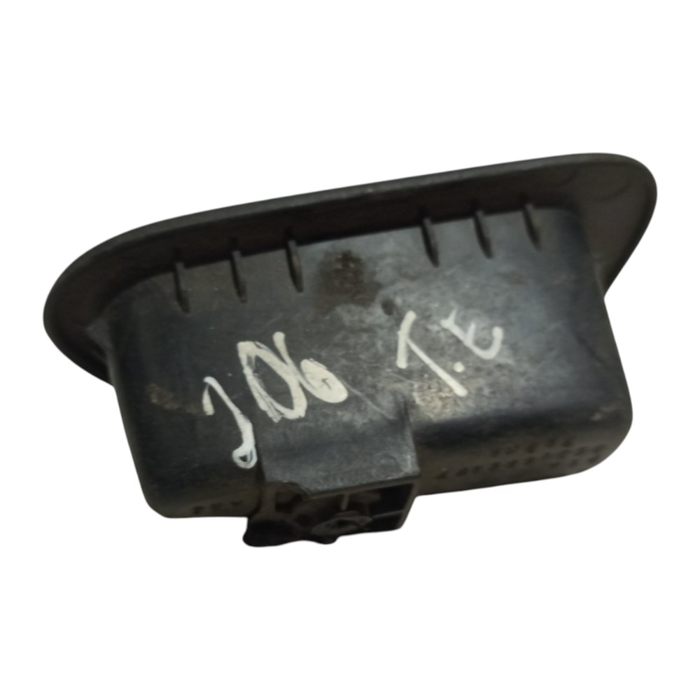 Moldura Puxador Porta Tras Esquerdo Peugeot 206 2002 A 2007 7
