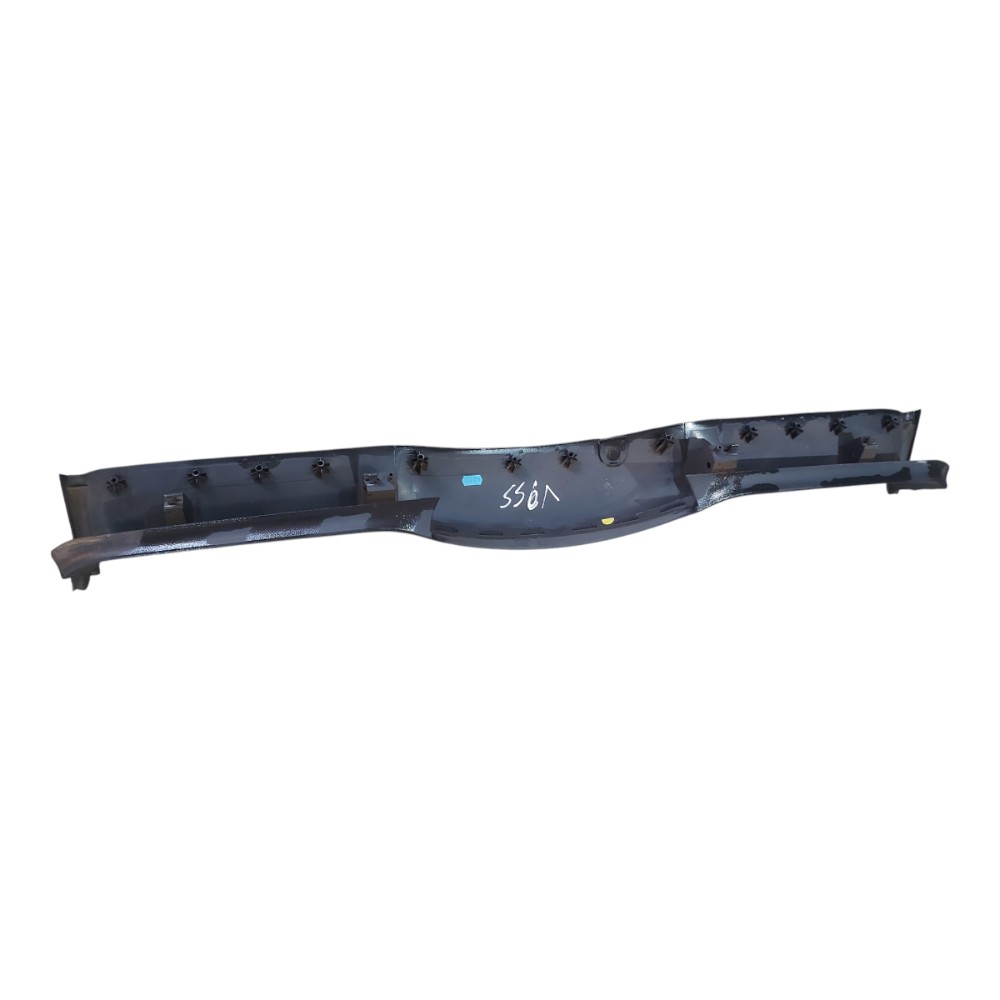 Mondura Interna Tampa Traseira Porsche Cayenne 2003 A 2010 4