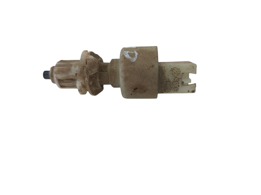 Sensor Interruptor Pedal Luz Central Fiat Palio 1999 A 2009 3