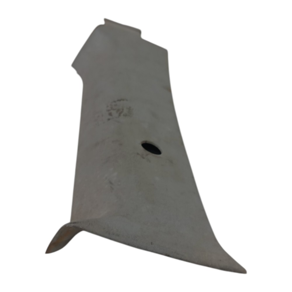 Moldura Coluna Traseira Direita Mitsubishi Pajero Tr4 05 A15 3