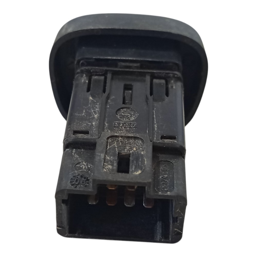 Botão Pisca Alerta Renault Clio 1.0 16v 2004 A 2010 Preto 7
