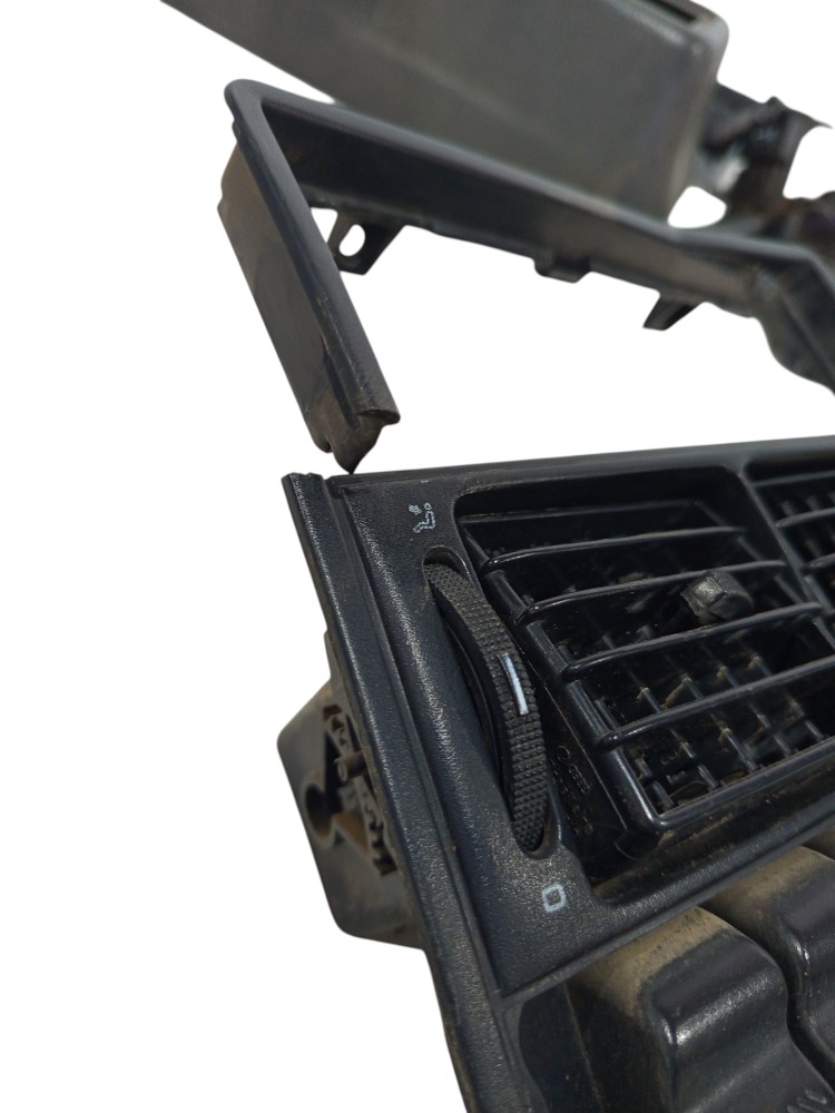 Moldura Central Difusor Ar Volkswagen Gol Parati G2 Detalhe 3