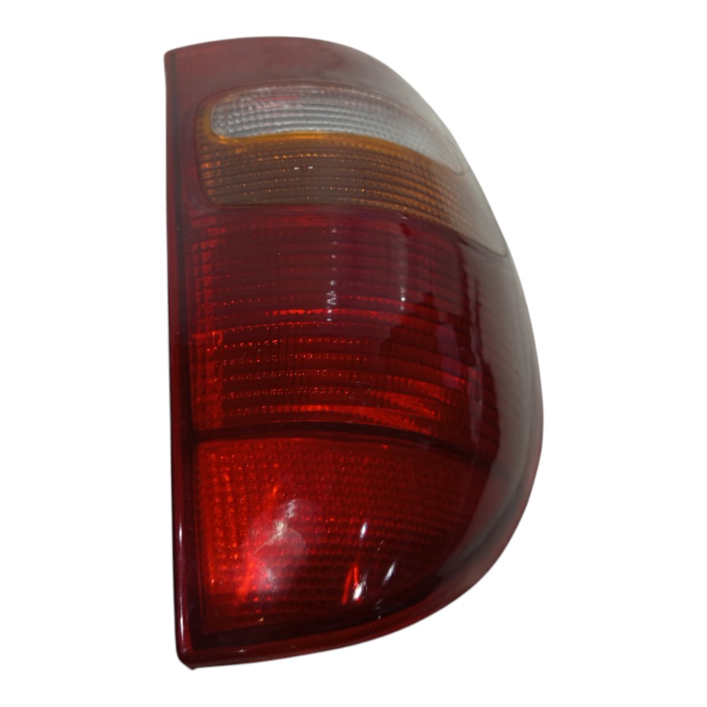 Lanterna Esquerda Gm Chevrolet Corsa 1996 1997 1998 A 2002  Esquerdo/motorista Vermelho/amarelo/branco 2