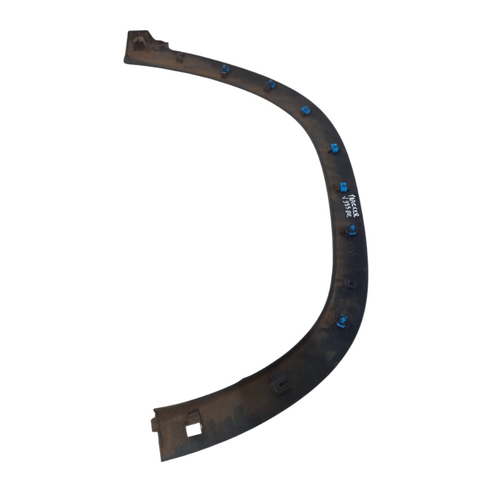 Moldura Aplique Friso paralama diant. Esq. GM Tracker 2020 a 2024 6
