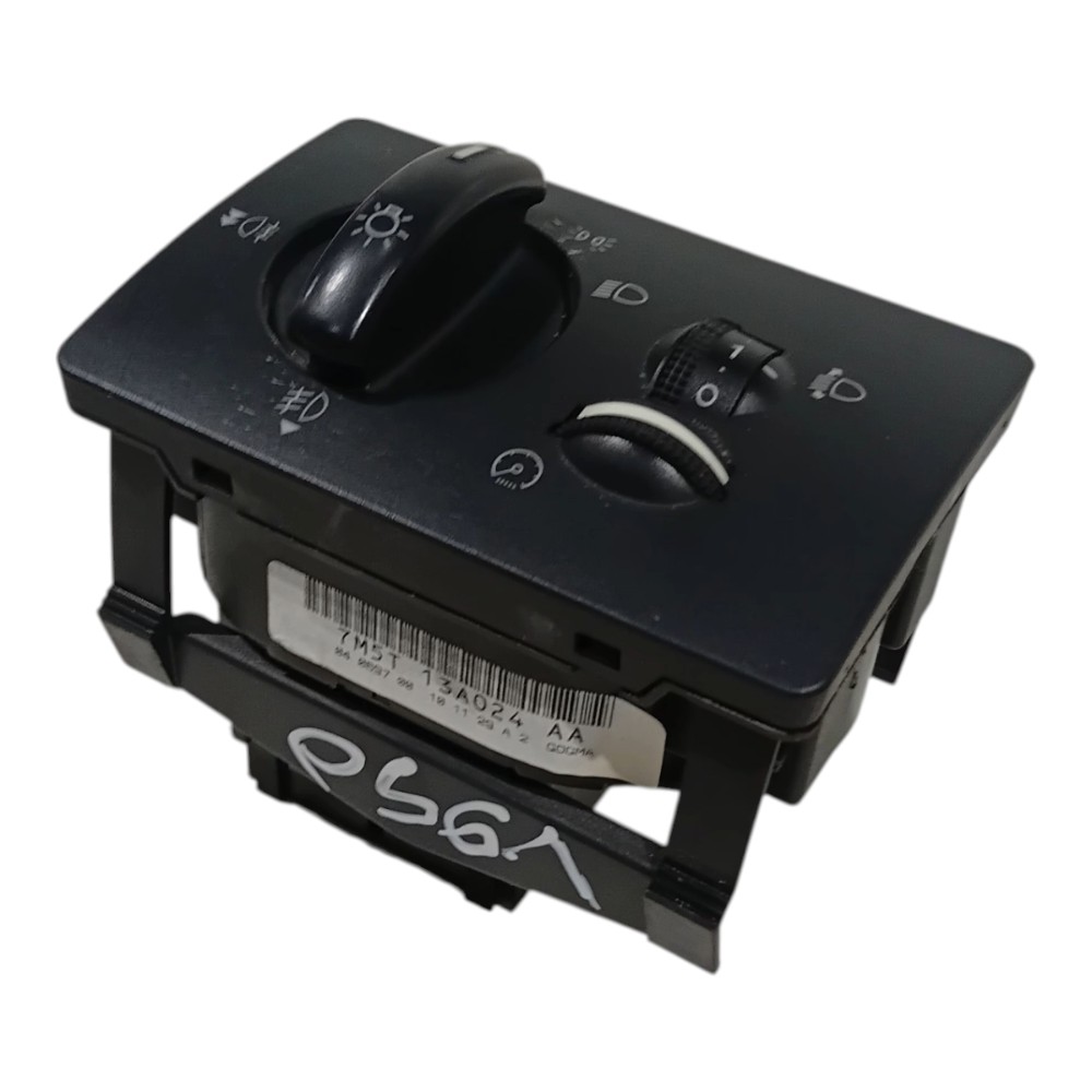 Botão Farol Iluminação Milha Ford Focus 1.6 2009 A 2013 3