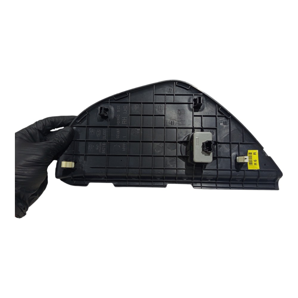 Moldura Tampa Painel Lado Direito Hyundai I30 2009 A 2012 3