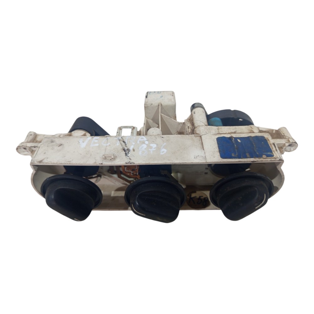 Moldura Ar Condicionado Gm Vectra 1997 A 2005 S/moldura 7