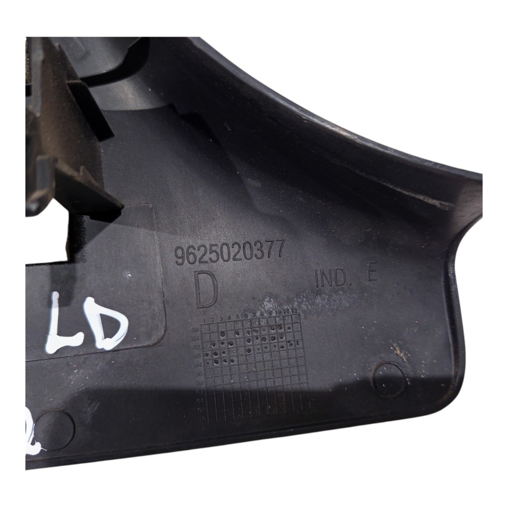 Moldura Inferior Central Direita Peugeot 206 2001 02 A 2011 3