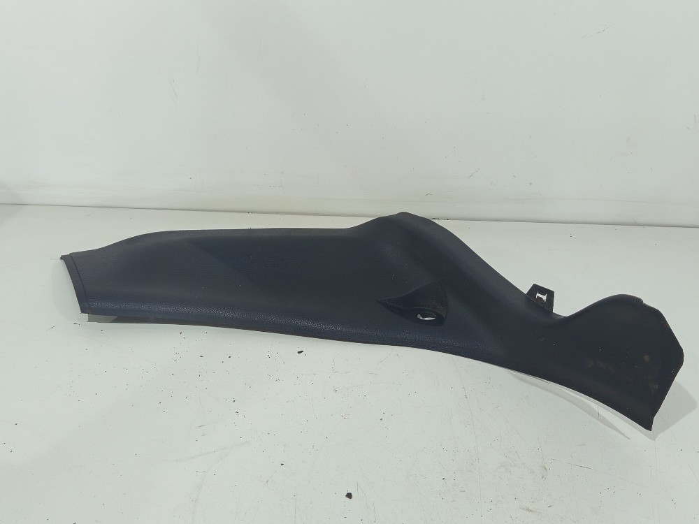 Moldura Coluna Traseira Direita Peugeot 206 1999 A 2010 3